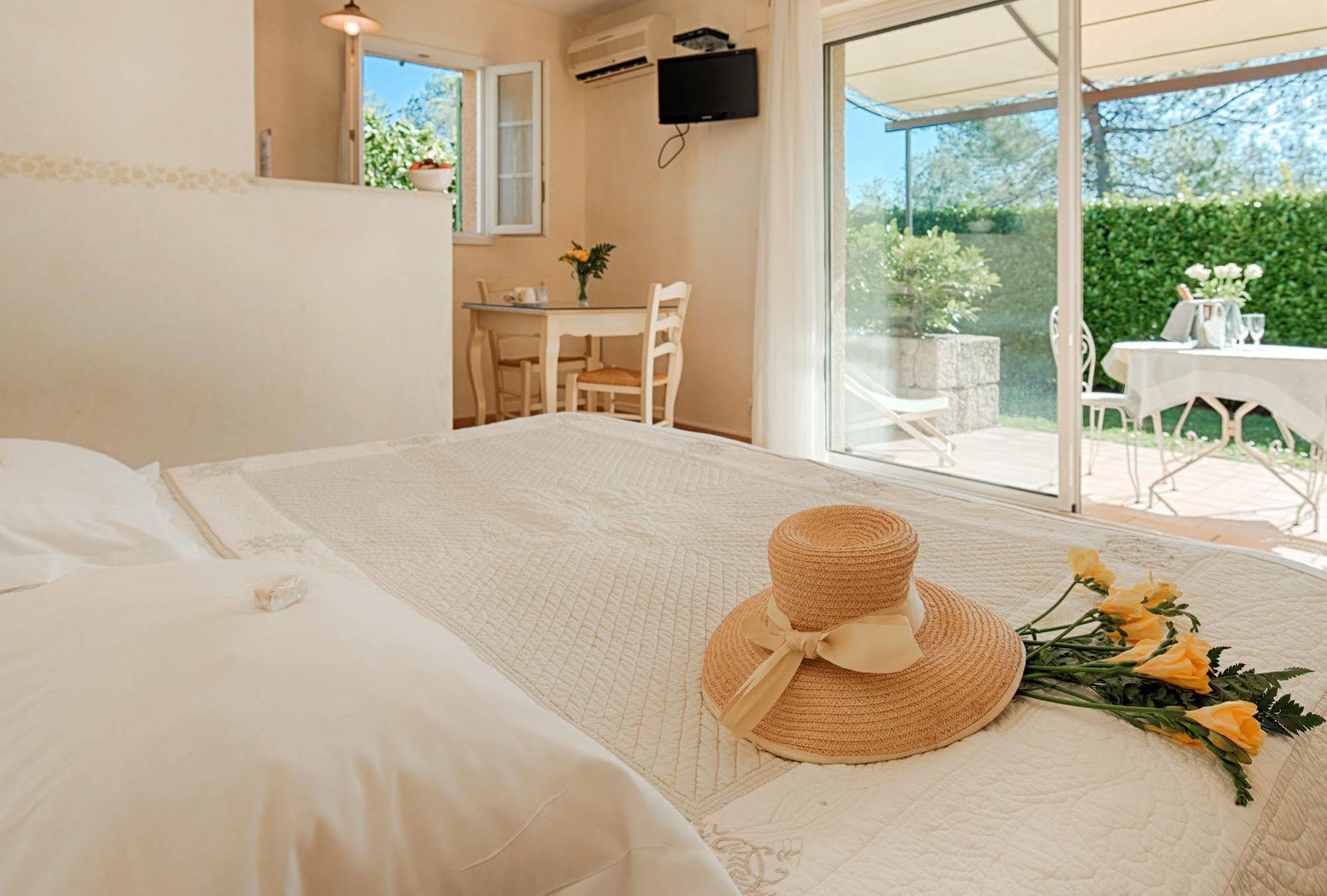 La Residence Du Moulin ตูร์เรสส์-ซัวร์-ลูป ภายนอก รูปภาพ